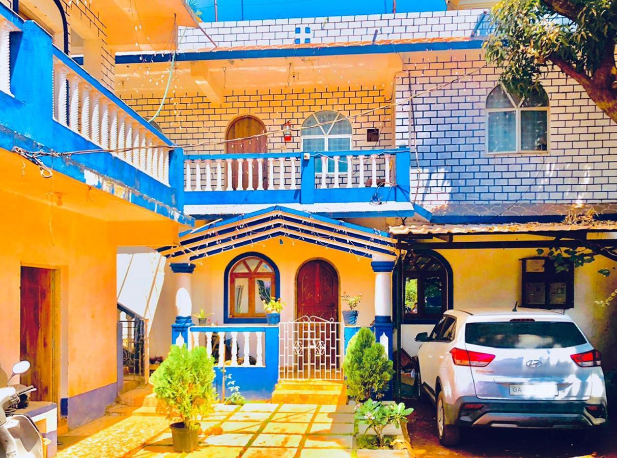 Blue Waves Guest House Calangute Ngoại thất bức ảnh
