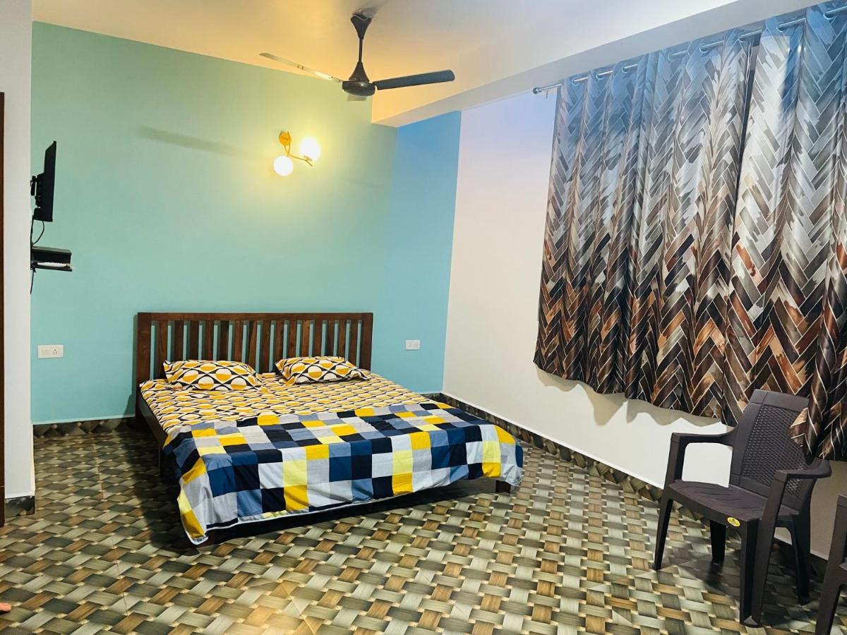 Blue Waves Guest House Calangute Ngoại thất bức ảnh