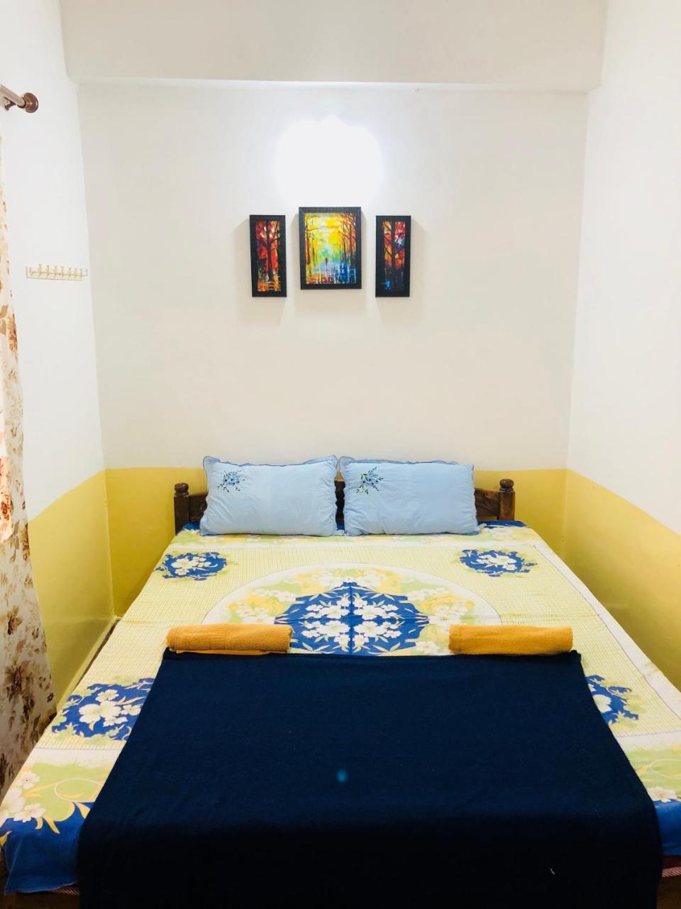 Blue Waves Guest House Calangute Ngoại thất bức ảnh